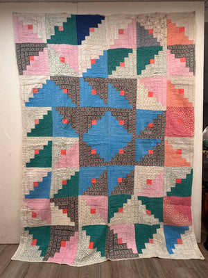 Log Cabin Vintage quilt